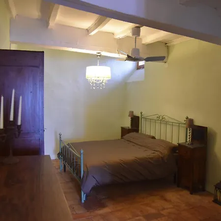 Casa Della Torre In Borgo Medievale *